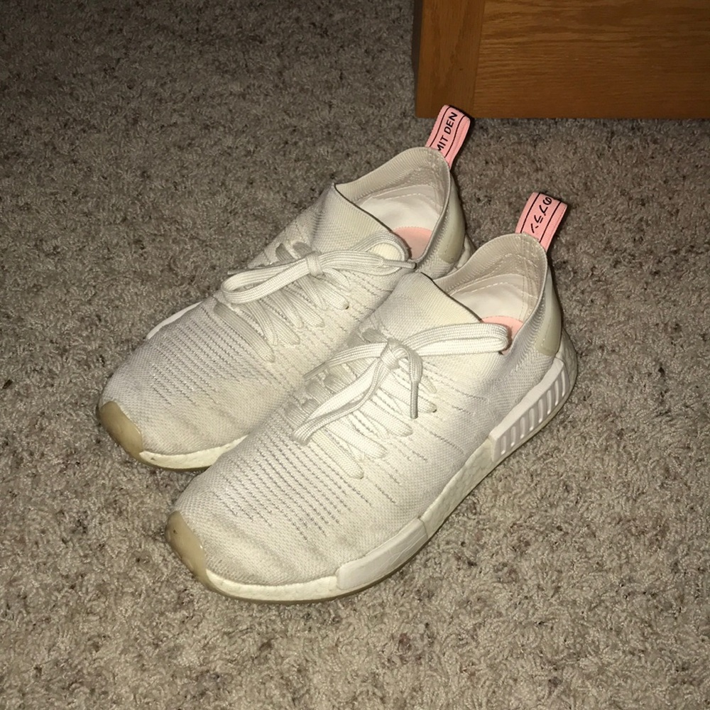 Adidas Tennis Shoes